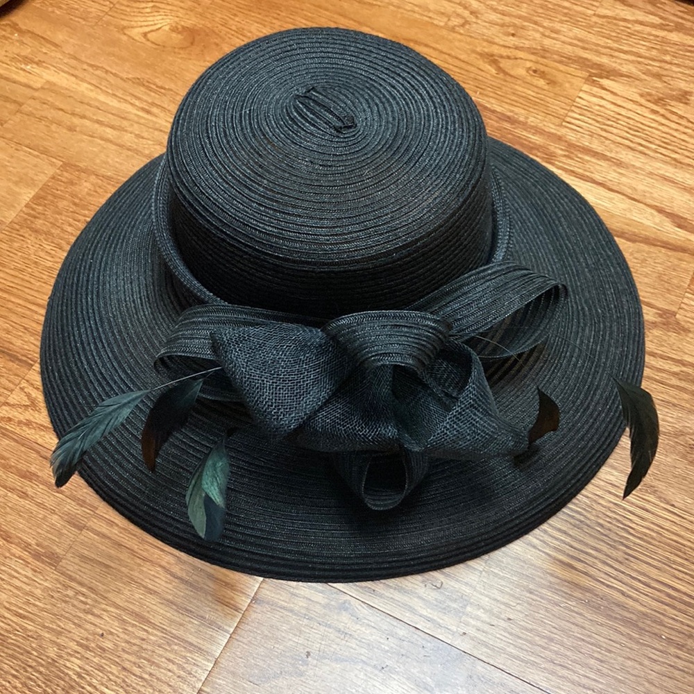 Black straw dressy hat with adjustable interior ribbon